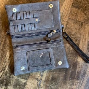 Wallet clutch/wristlet